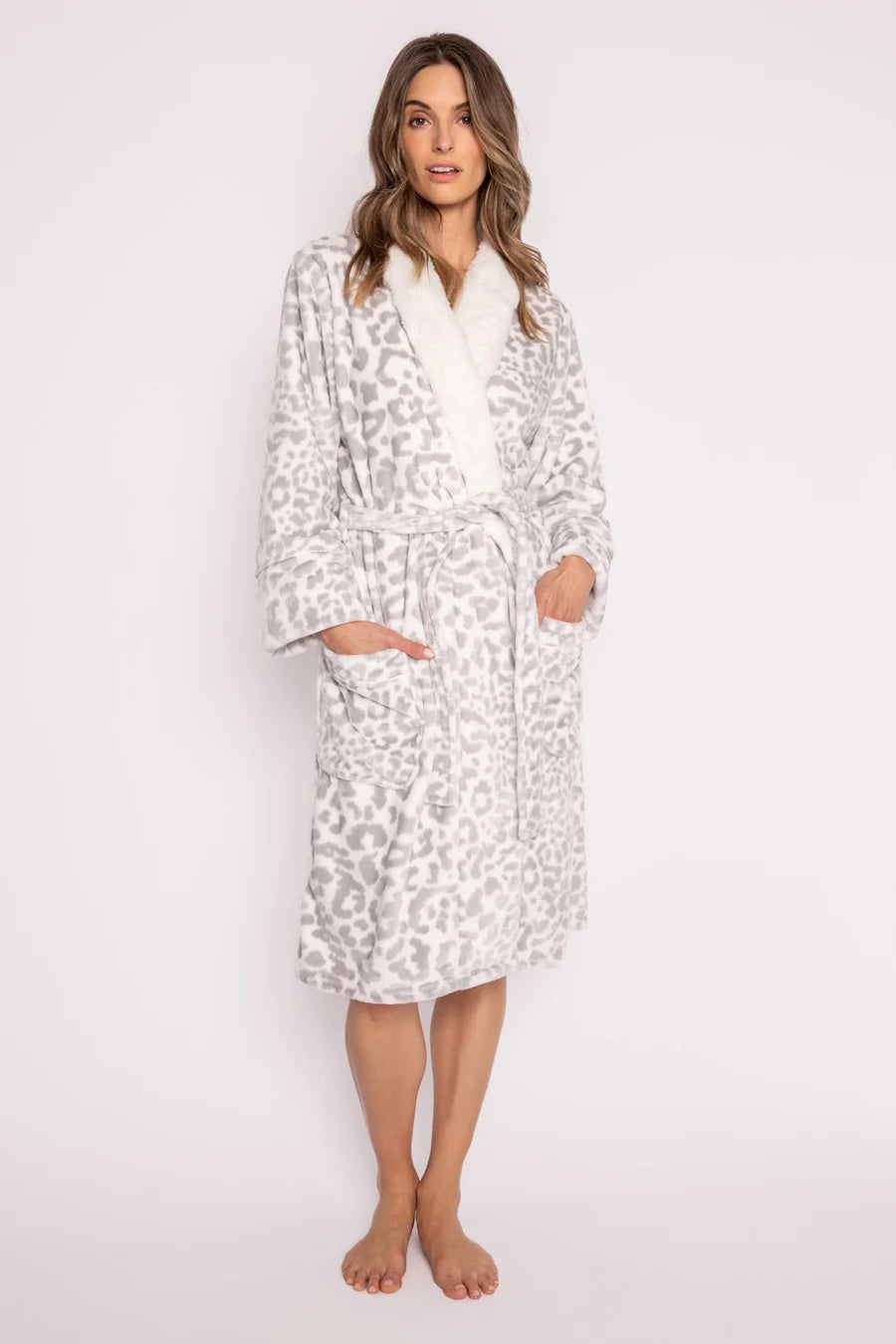 women's pajamas with a charming floral patternPJ Salvage Luxe Plush Robe