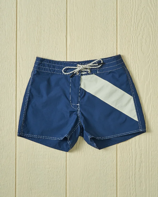 Women's Dress ShortsWomen's Laguna Board Short in Navy