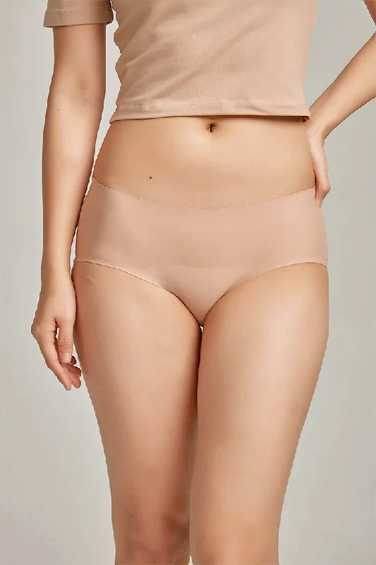 plus-size lace panties with a high-waisted design for all-day comfort柔亮・中高腰包臀生理褲｜焦糖奶茶