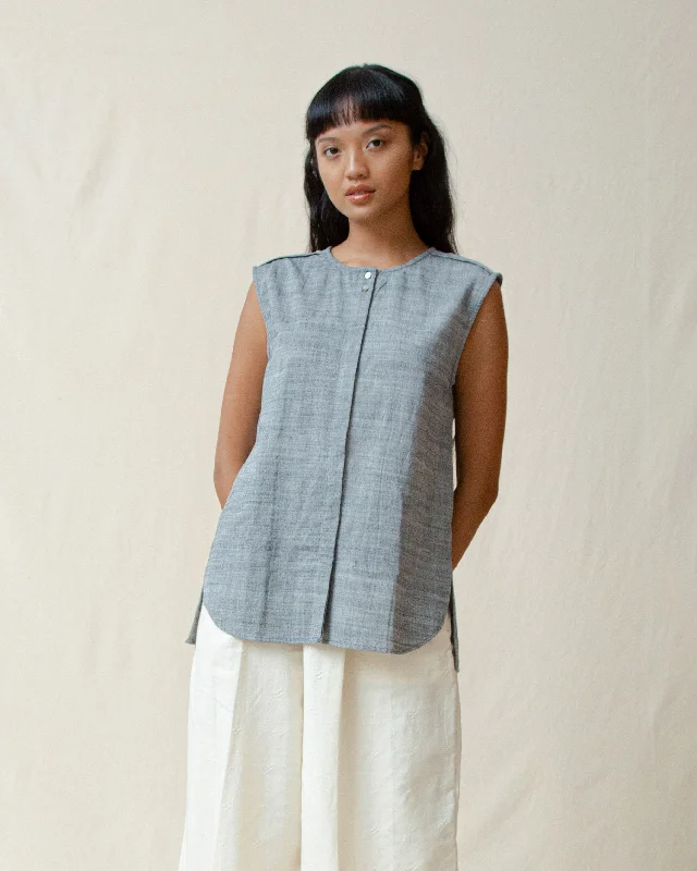 Women's Blouse with Shirt CollarCHAMBRAY - Everyday Top