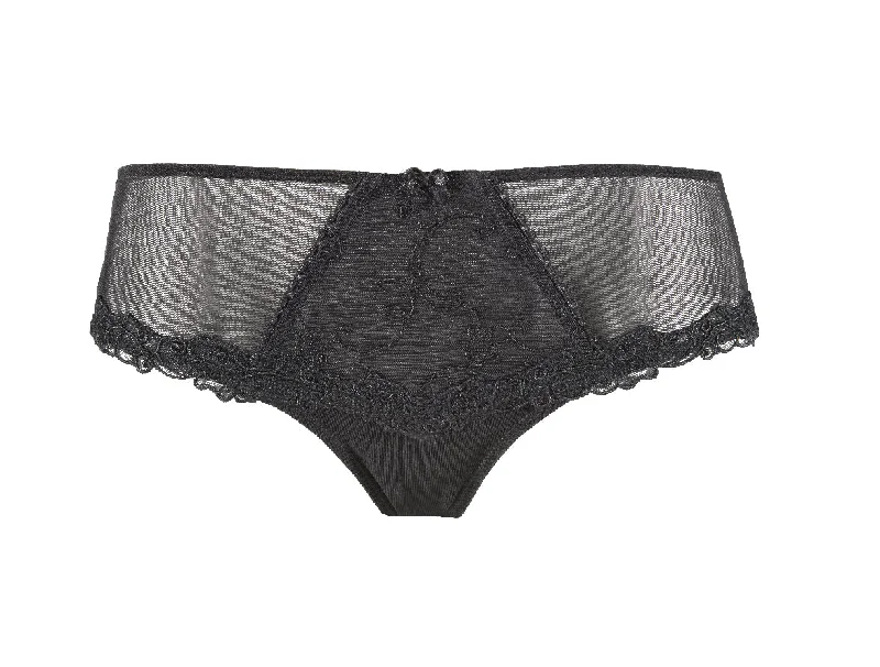 lightweight silk panties with a floral lace trimEprise by Lise Charmel - PERSONAL BEAUTY - Short