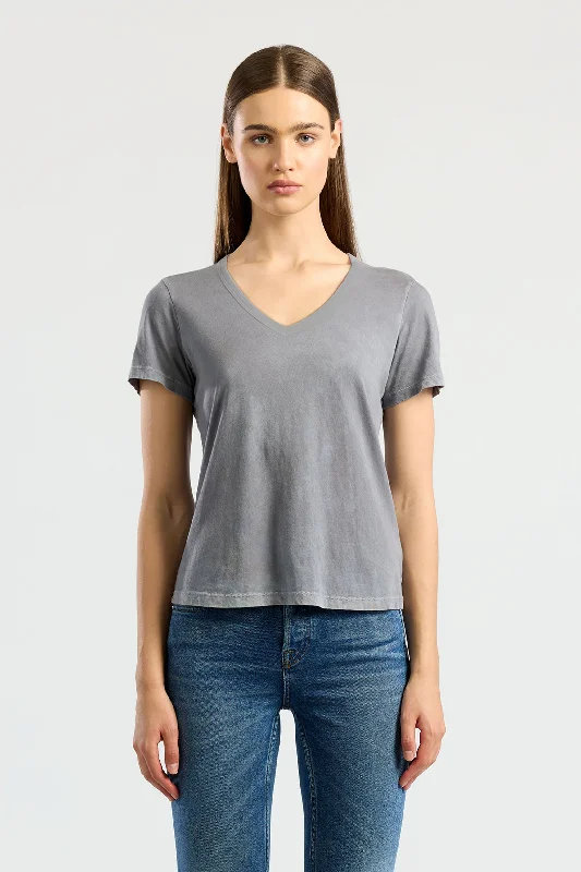 Women's Blouse with SleevelessStandard V-Neck Tee (Sale)