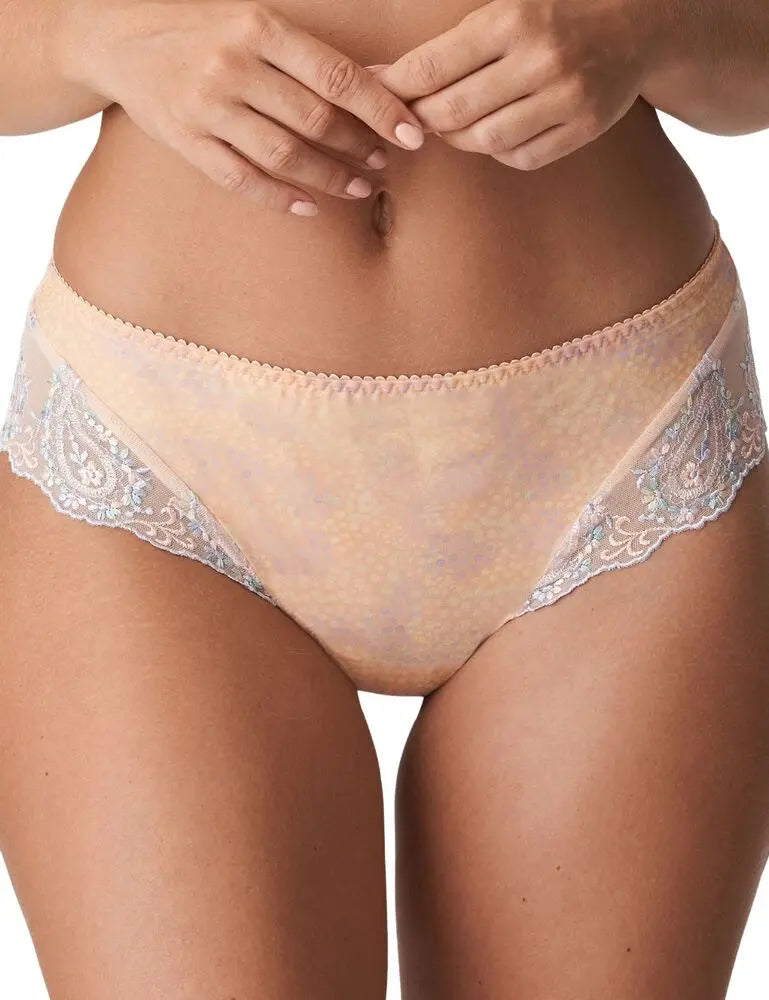 lightweight cotton briefs with a soft and stretchable fabric for everyday comfortPrimaDonna Alalia Luxury Thong 663241