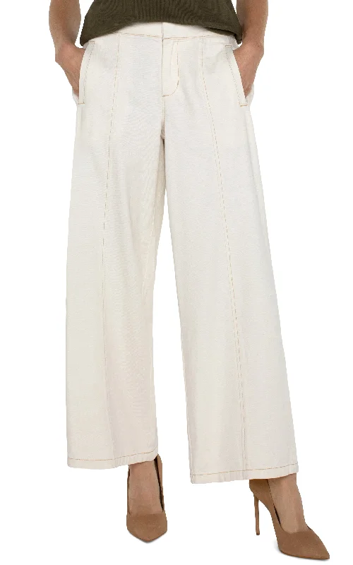 Women's Jodhpurs with V-Shaped CollarWIDE LEG TROUSER WITH ELASTIC WAISTBAND