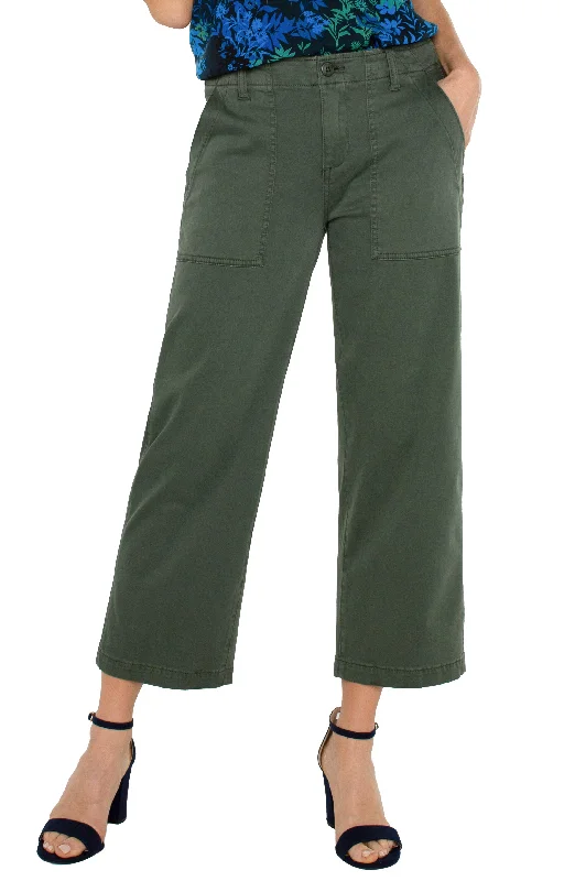 Women's Jodhpurs with Notched CollarCARGO WIDE LEG CROP